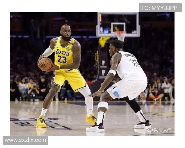 2011年公牛与湖人对决回顾：经典比赛中的战术较量与明星球员表现分析